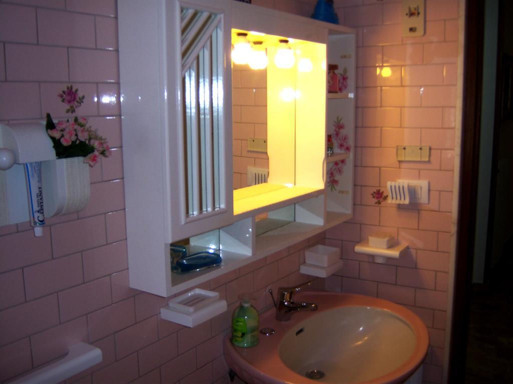 Bed And Breakfast Geckos บรินดิซิ ภายนอก รูปภาพ