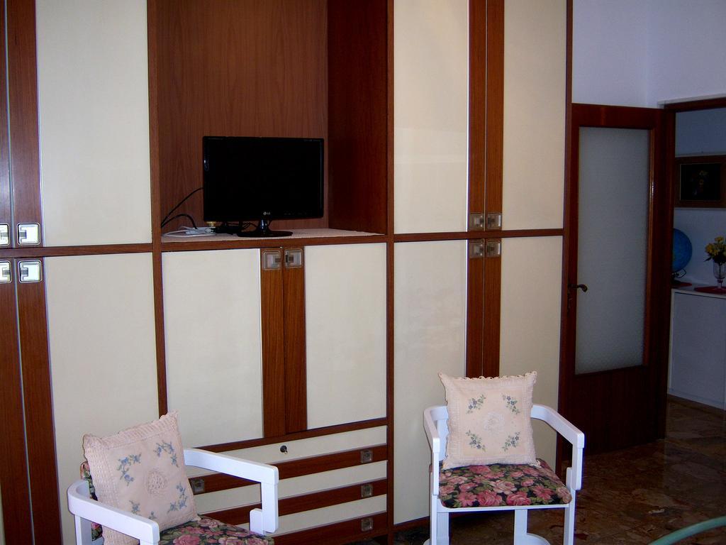 Bed And Breakfast Geckos บรินดิซิ ภายนอก รูปภาพ