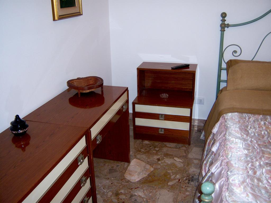 Bed And Breakfast Geckos บรินดิซิ ภายนอก รูปภาพ