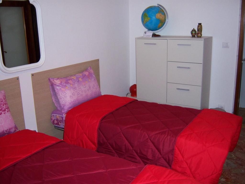 Bed And Breakfast Geckos บรินดิซิ ภายนอก รูปภาพ